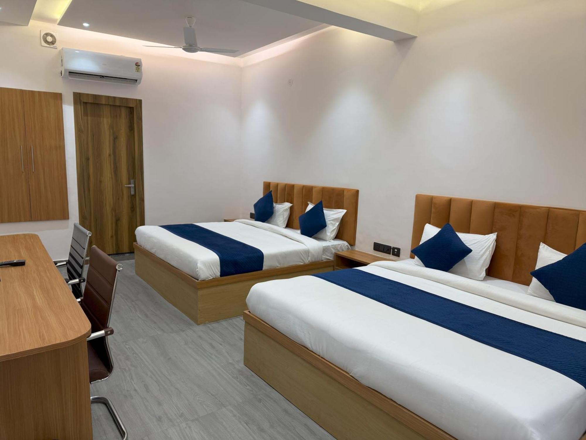 Hotel Taj Way By Jyoti Villa Agra  Bagian luar foto